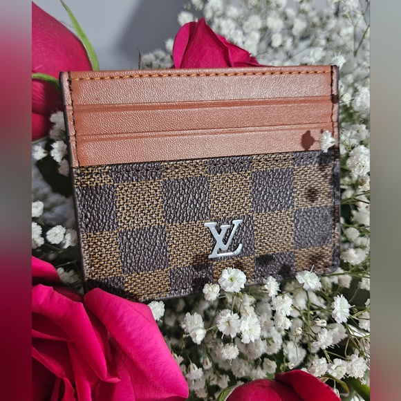 NW Credit Card & Bill Holder - Picture 5 of 14